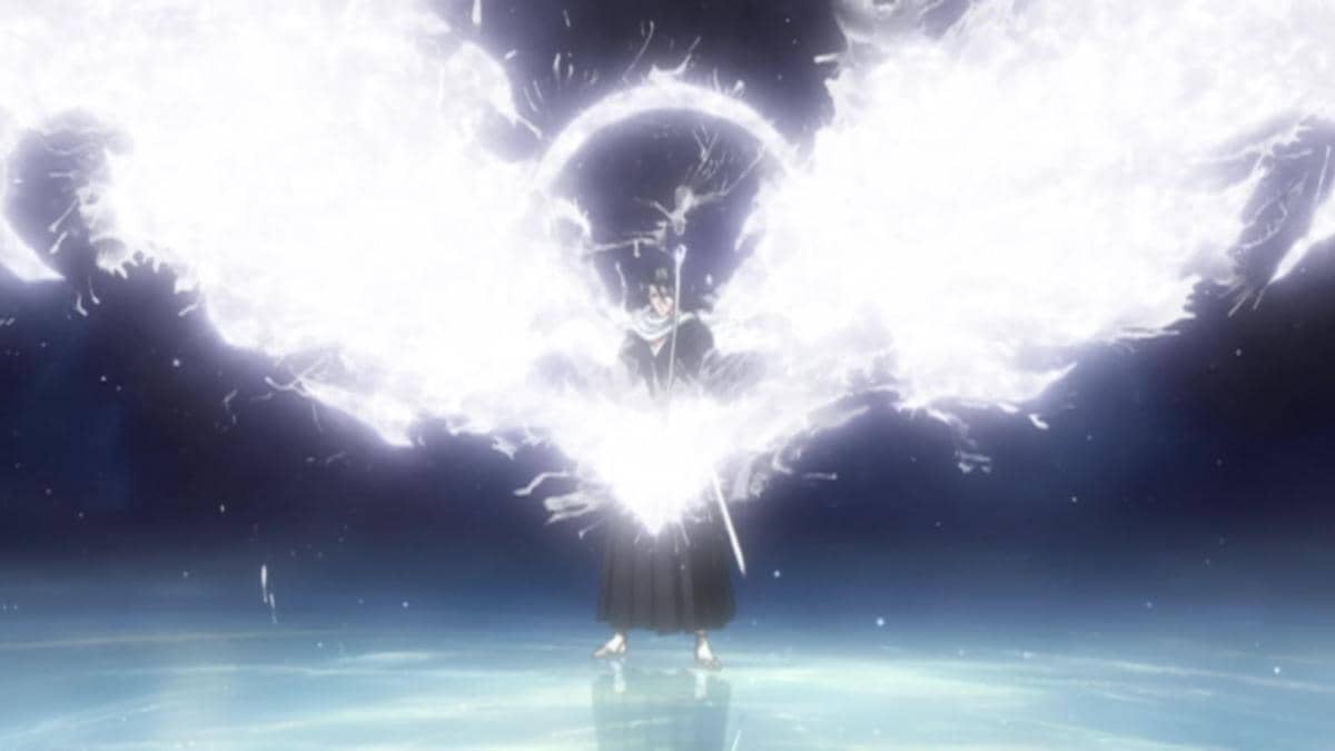 Shūkei Hakuteiken milik Byakuya, wujud Bankai berwarna putih dalam anime Bleach produksi Studio Pierrot.