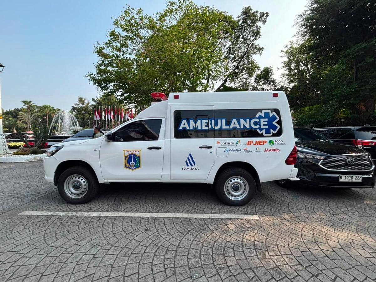 Pemprov DKI Beri Ambulans untuk Masyarakat Suku Baduy