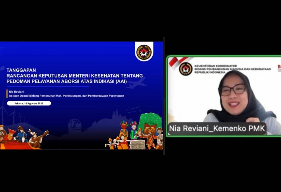 Nia Reviani, Asisten Deputi Kemenko PMK, mengikuti pembahasan Pedoman Layanan AAI di Kementerian Kesehatan.