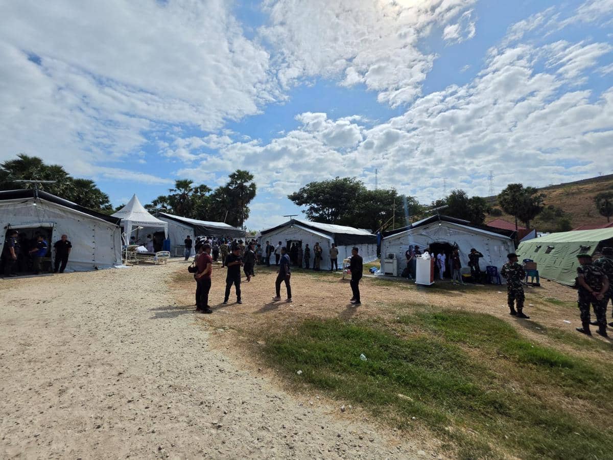 Kemenkes RI mendirikan dua Rumah Sakit (RS) Lapangan di RSUD Ruteng, Kabupaten Manggarai, dan RSUD Aeramo, Kabupaten Nagekeo, Selasa (18/8/2