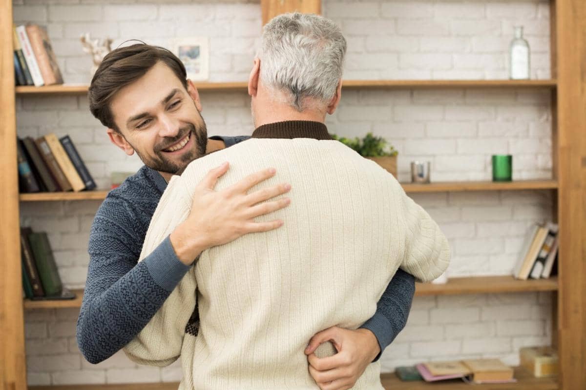 5 Pelajaran yang Bisa Kamu Dapat setelah Berdamai dengan Orang Tua