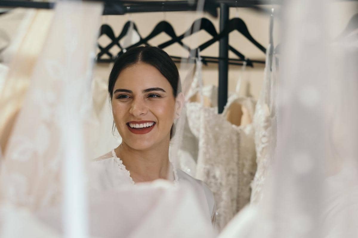 6 Tips Mendapatkan Gaun Pengantin dengan Cepat, Banyak Cara!