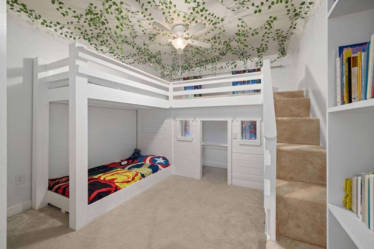 ilustrasi kasur loft bed anak