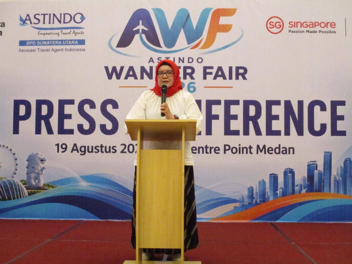 Tengku Feria Aznita, Ketua Umum, ASTINDO Sumatra Utara..JPG