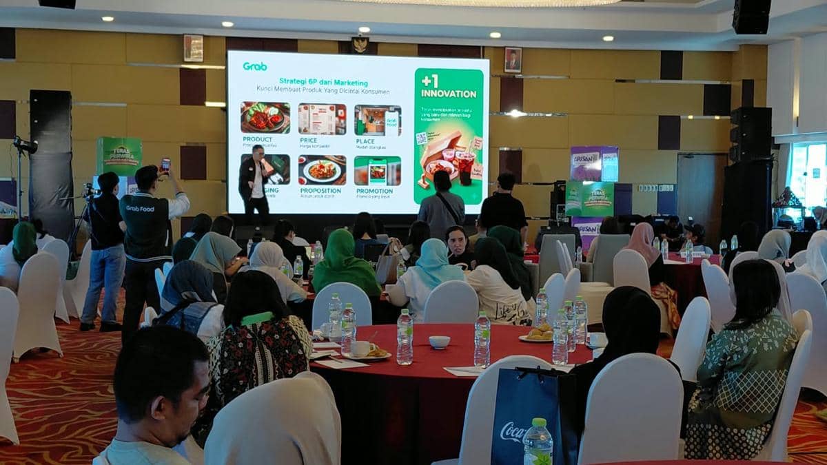 memperingati Hari UMKM Nasional, Grab Indonesia bersama Coca-Cola Europacific Partners Indonesia menghadirkan Teras Perwira (Temu Ramah Sapa