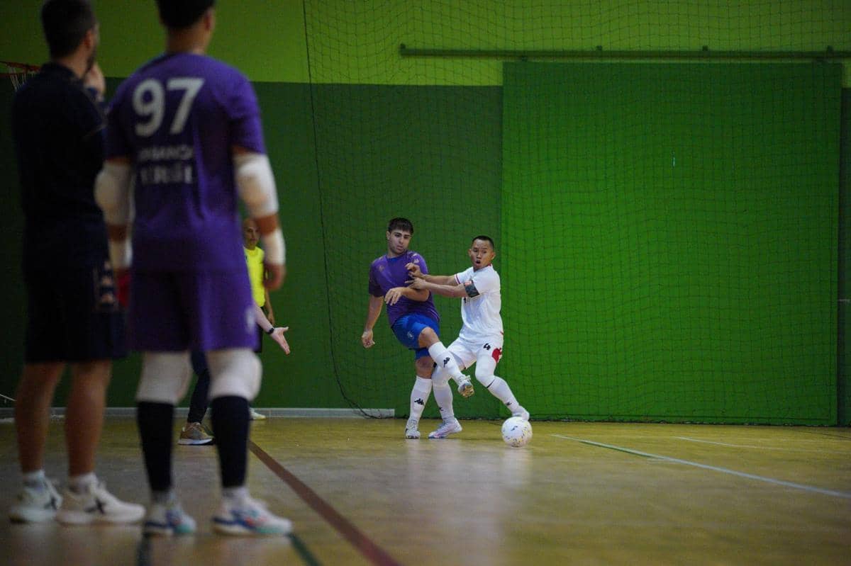 Para pemain Timnas Futsal Indonesia menjalani laga uji coba di Spanyol dalam persiapan tim bersama Federasi Futsal Indonesia.