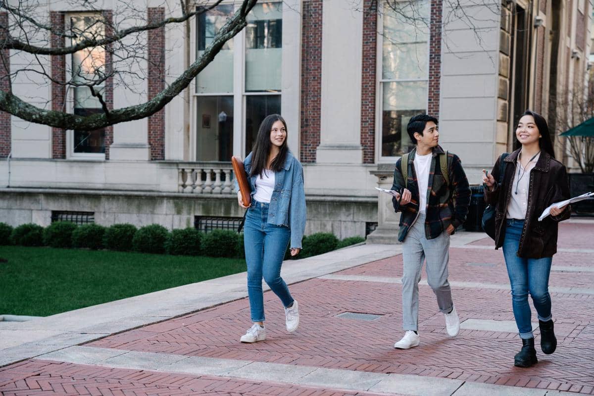 5 Tips Bertahan di Semester Pertama Kuliah, Mahasiswa Baru Wajib Tahu!