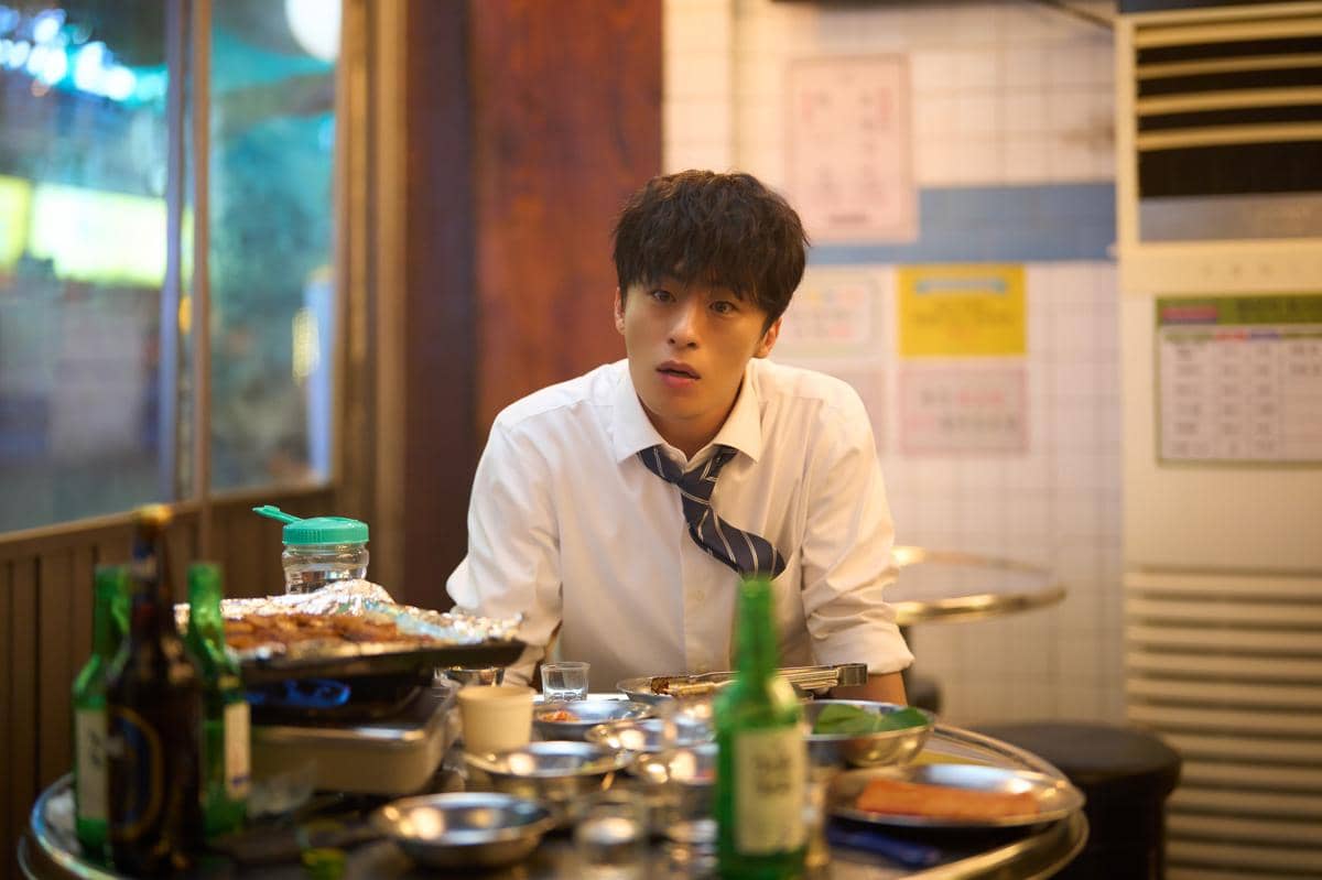 Cuplikan film Reawaken Man: The Red (instagram.com/ lotteent.movie)