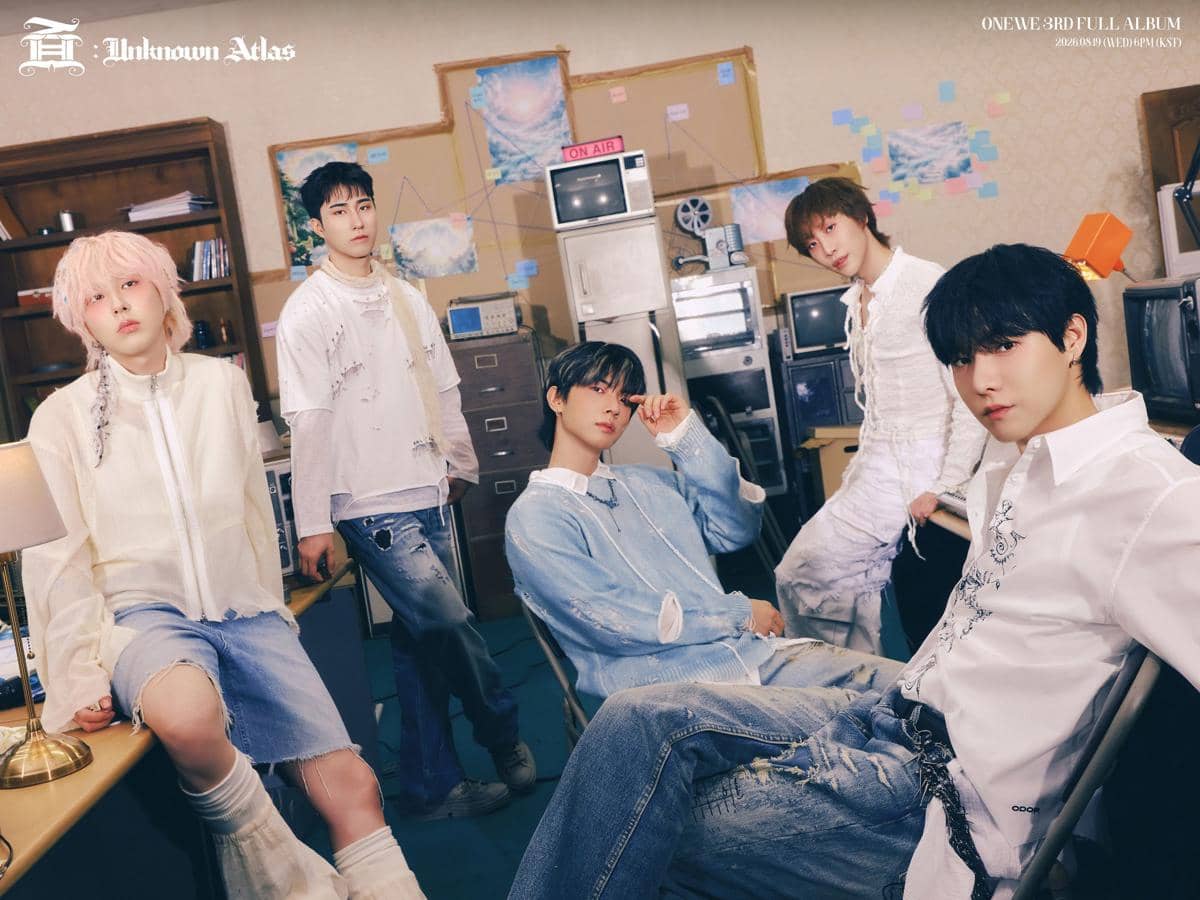 potret ONEWE dalam foto konsep album 面 : Unknown Atlas