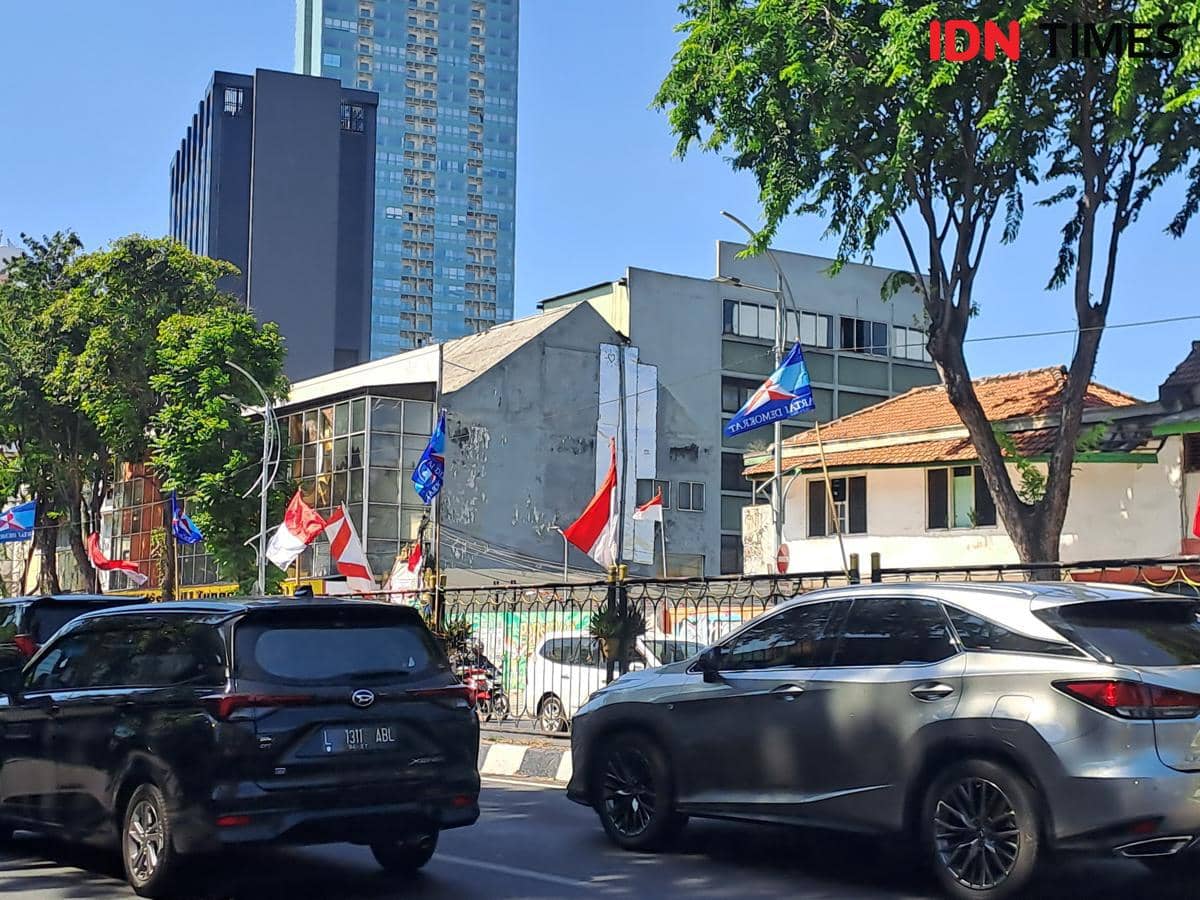 Jelang Musda, Ketika Bendera Parpol Lebih Tinggi daripada Merah Putih