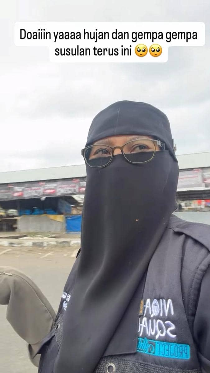 Indadari jadi relawan bencana gempa bumi di NTT