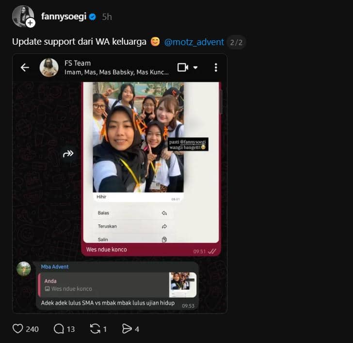 Fanny Soegi mengenakan kaus putih dan celana hitam saat mengikuti kegiatan ospek kampus bersama mahasiswa lain.
