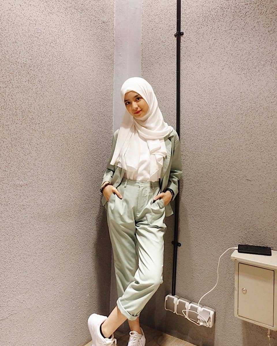 padu padan hijab minimalis