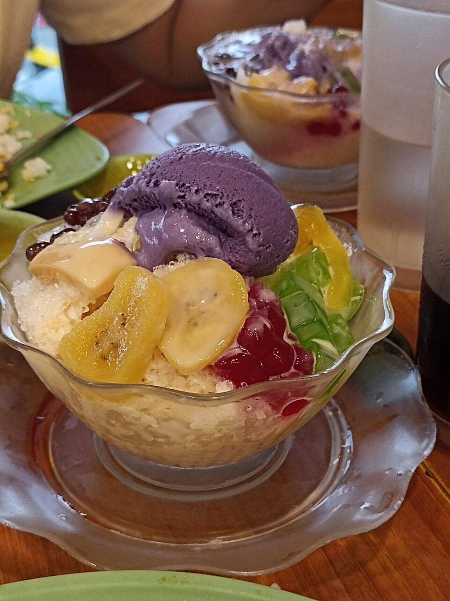 ilustrasi halo-halo