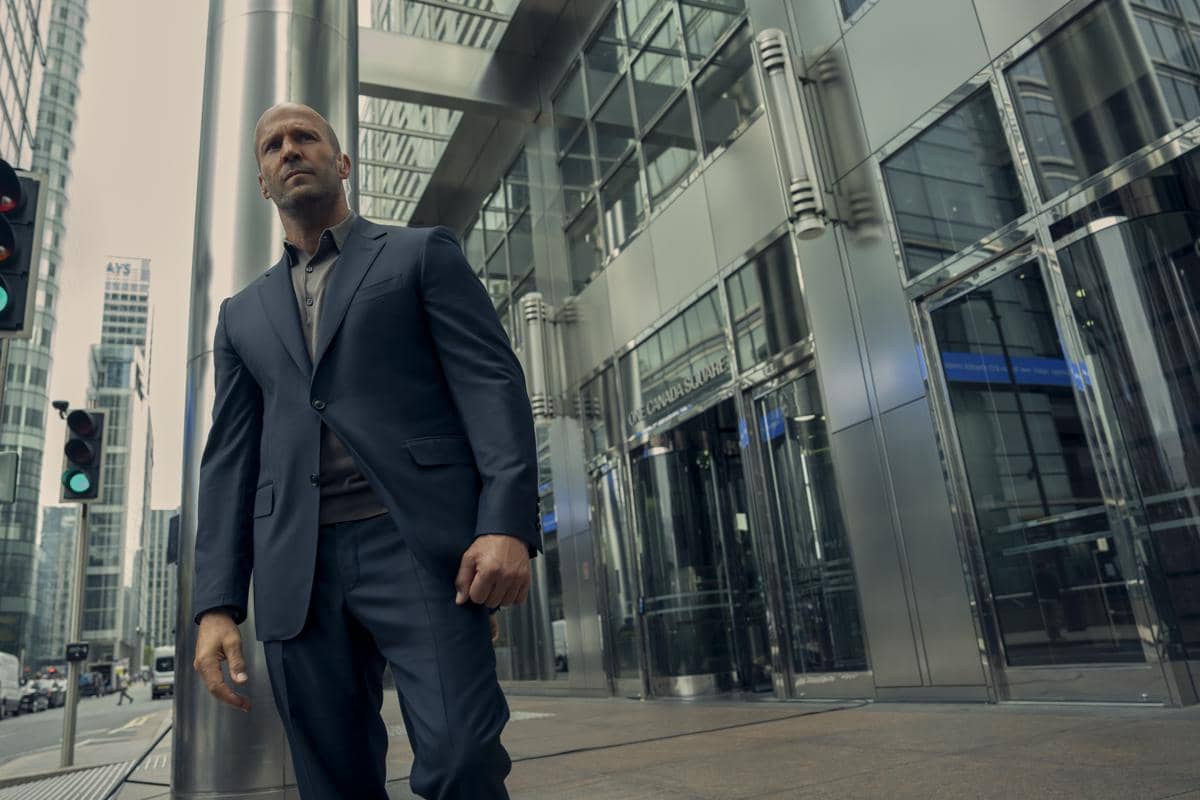 Jason Statham tampil dalam adegan film Mutiny, produksi MadRiver Pictures dan Punch Palace Productions.