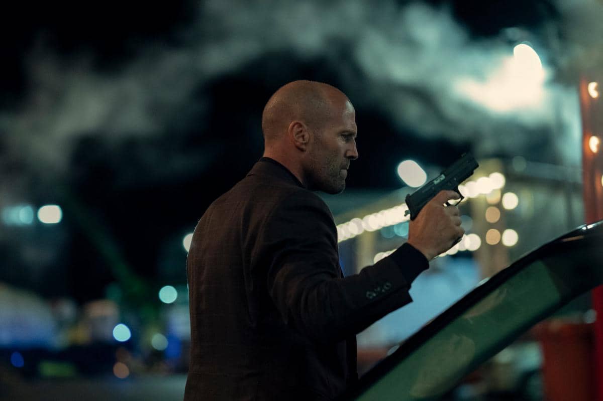 Jason Statham tampil dalam adegan film Mutiny, produksi MadRiver Pictures dan Punch Palace Productions.
