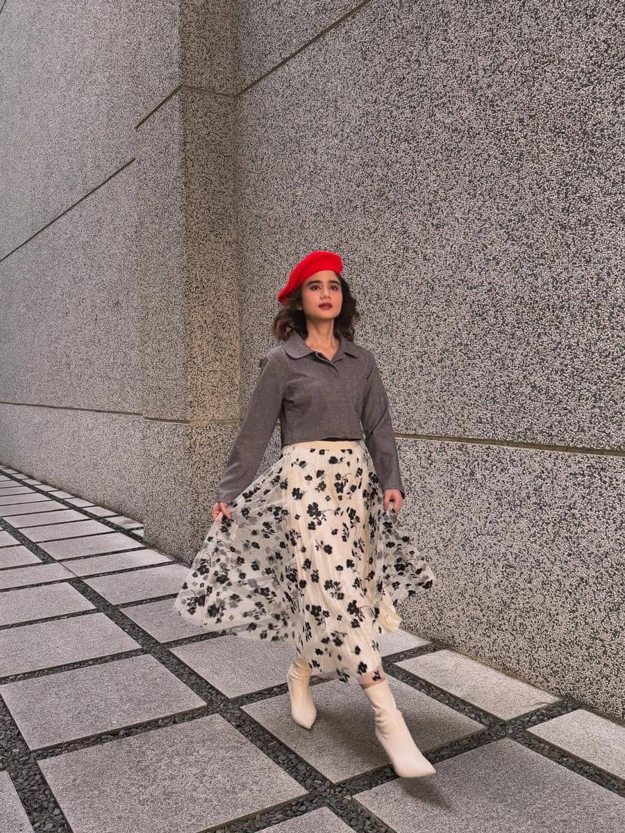 11 Mix and Match Midi Skirt ala Tissa Biani, Flawless!