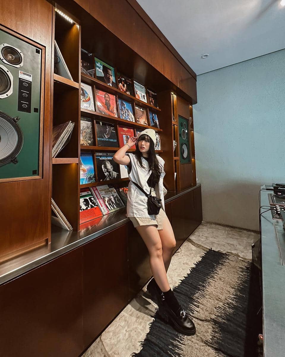 Potret Stella Ou Yang yang dikaitkan dengan akun Instagram @stellaouyang, sesuai keterangan unggahan.