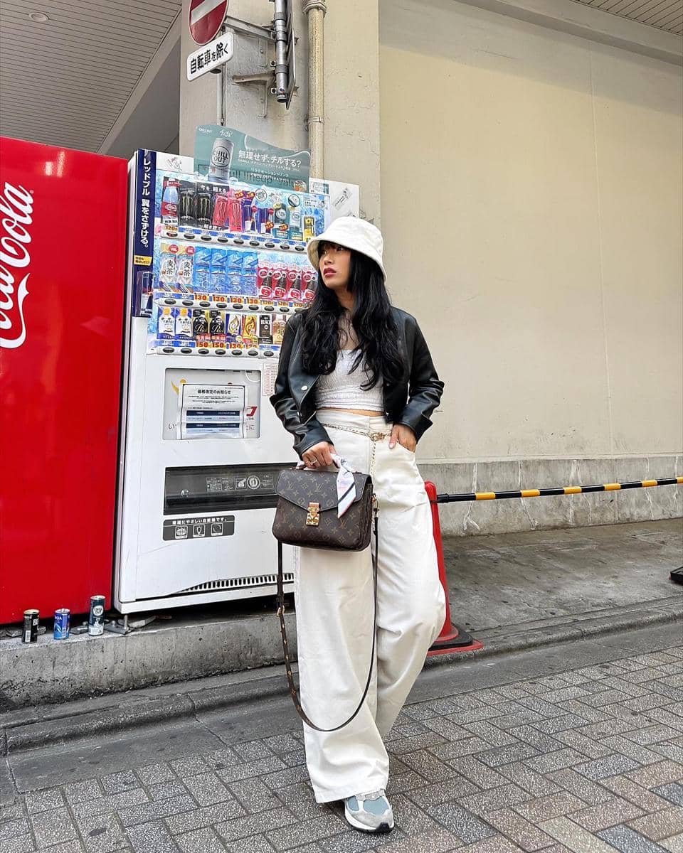 Potret Stella Ou Yang yang dikaitkan dengan unggahan akun Instagram @stellaouyang pada keterangan foto.