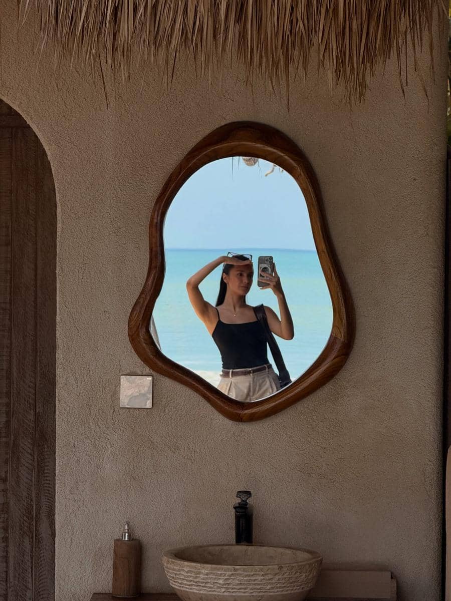 Amanda Rawles saat liburan di Bali