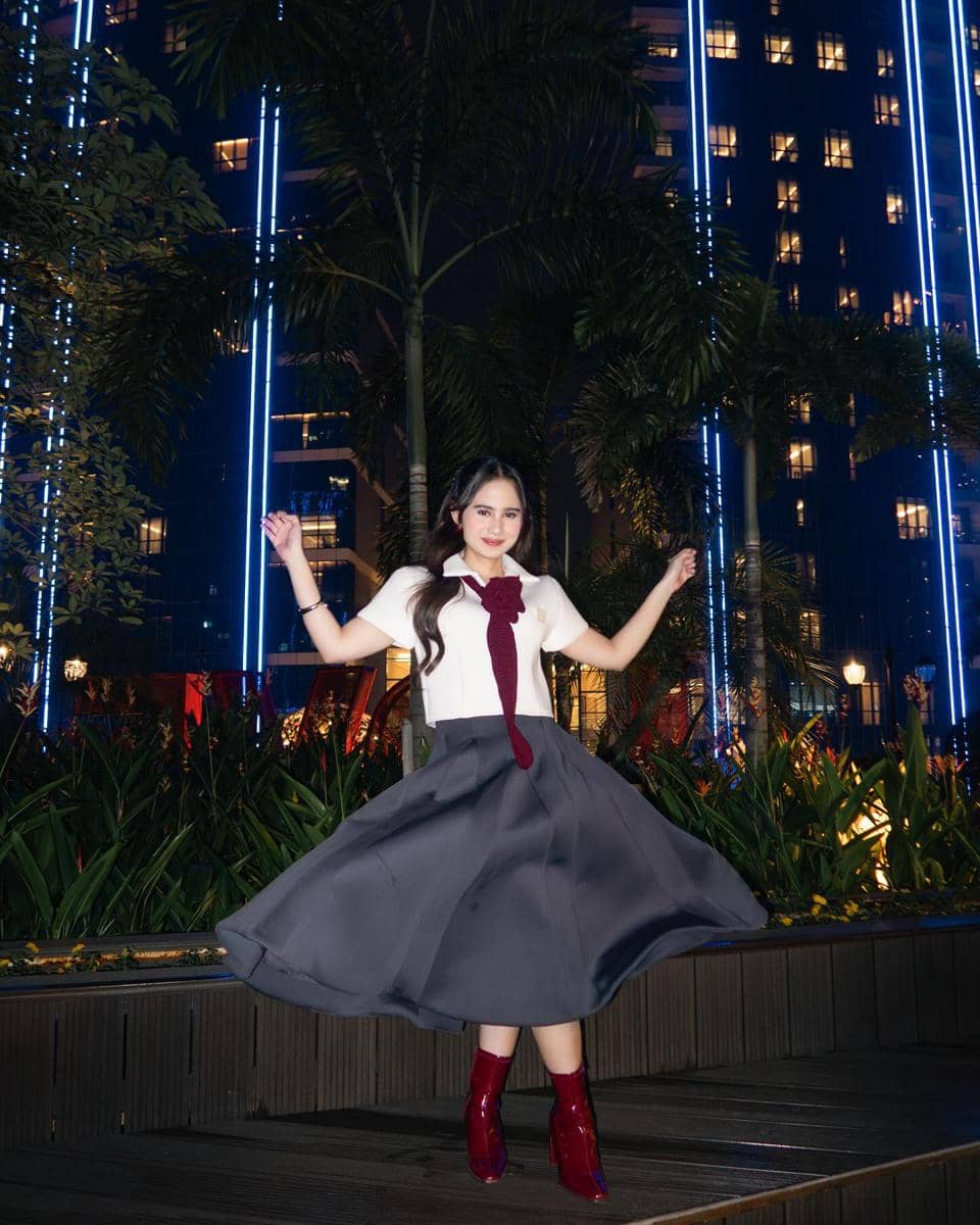 11 Mix and Match Midi Skirt ala Tissa Biani, Flawless!