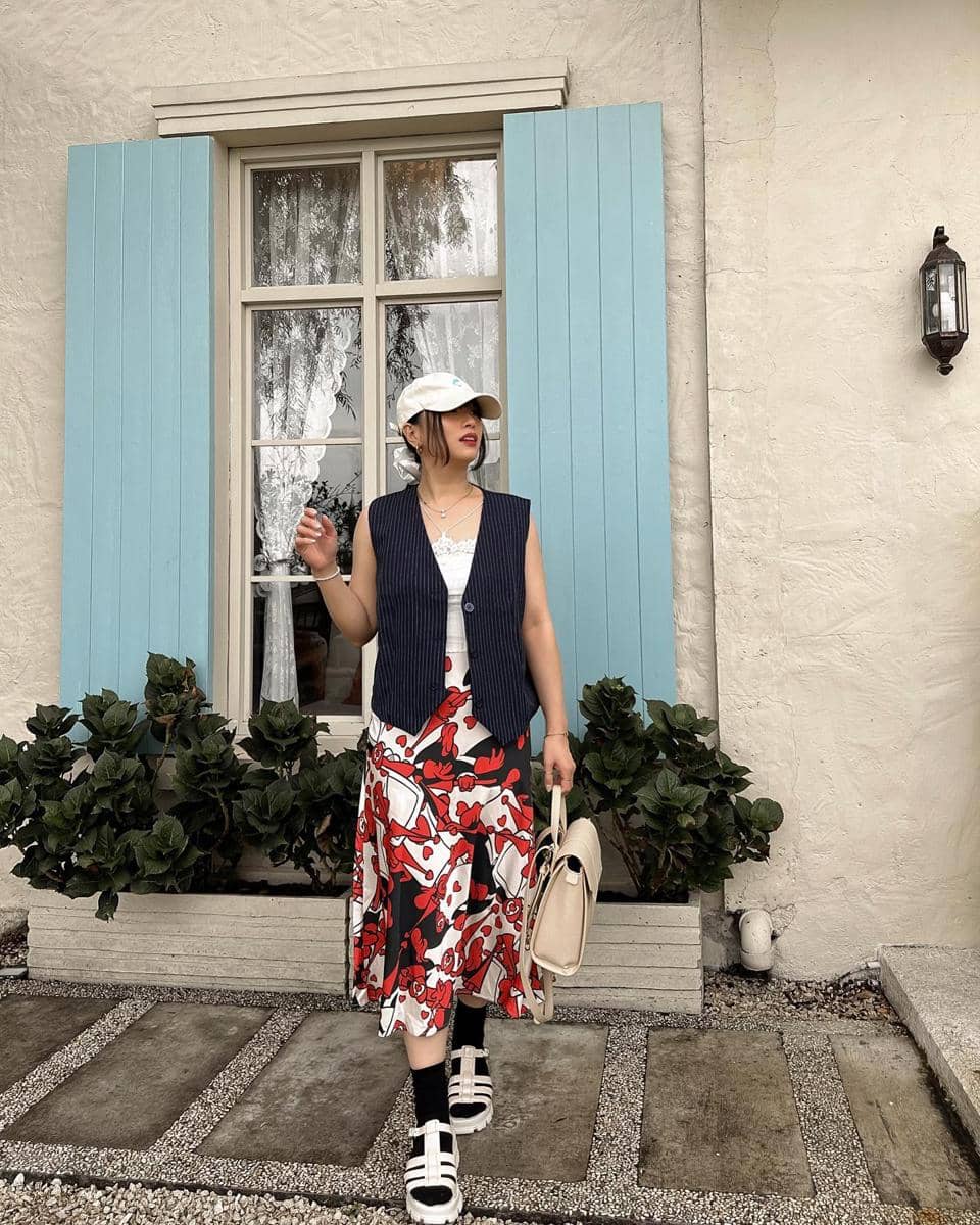 Potret Stella Ou Yang yang dibagikan melalui akun Instagram @stellaouyang untuk keperluan artikel.