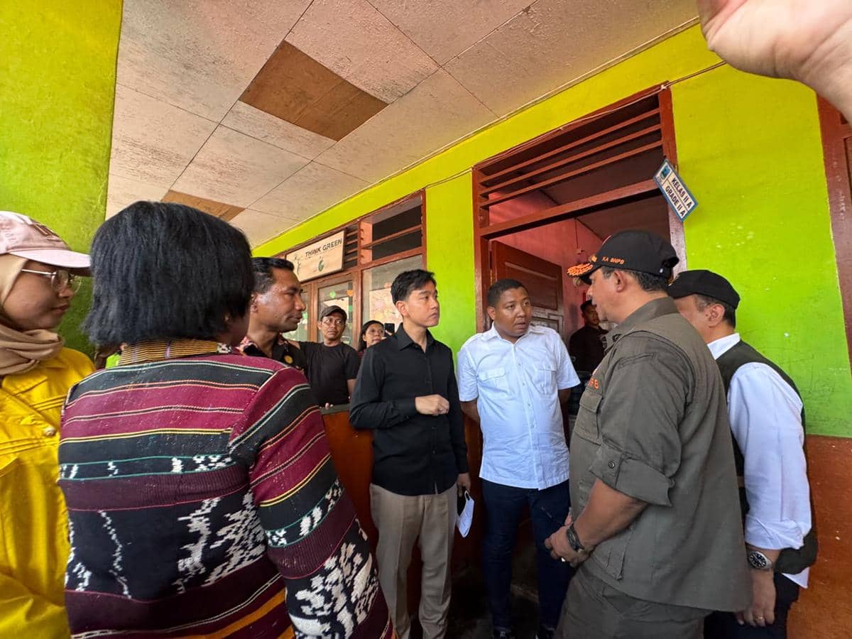 Wakil Presiden (Wapres) RI, Gibran Rakabuming, mengunjungi SD Inpres LXXVI Wairklau, Kabupaten Sikka, Nusa Tenggara Timur (NTT), Kamis (20/8