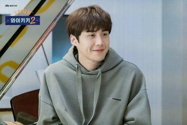 Kim Seon Ho dalam salah satu adegan drama Korea Welcome to Waikiki 2 yang diproduksi oleh JTBC.