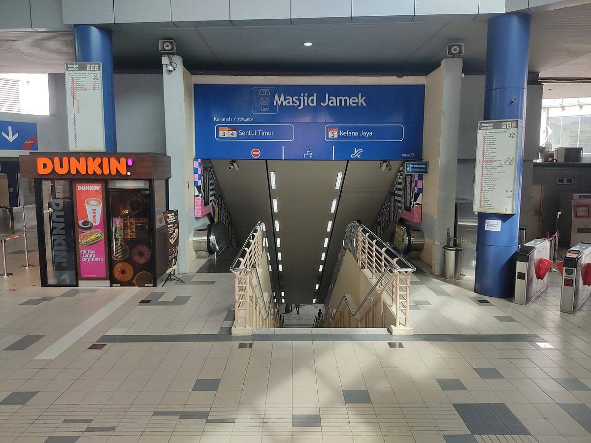 potret Masjid Jamek LRT Station