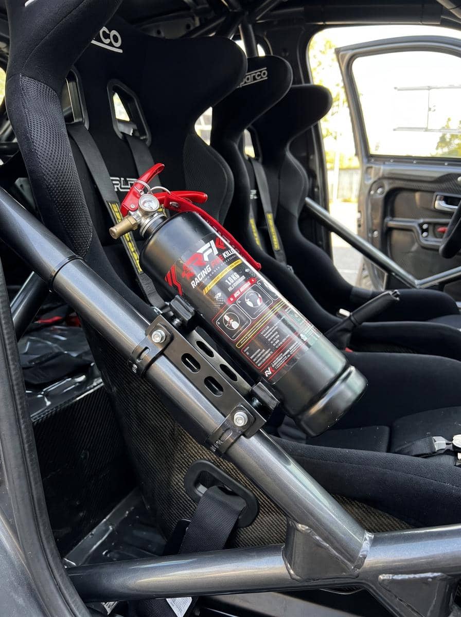 Keamanan perangkat yang aman digunakan tanpa mengganggu sistem kelistrikan kendaraan bermotor modern.