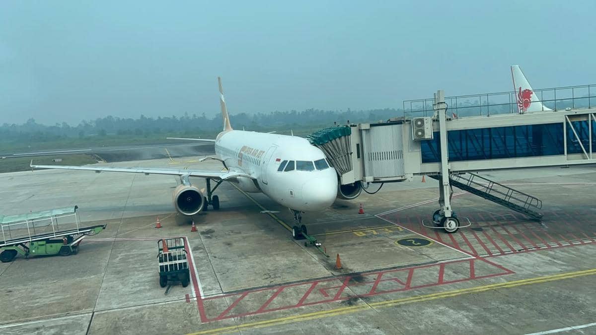 Kabut Asap Karhutla Mengganggu Langit Supadio, 21 Penerbangan Tertunda