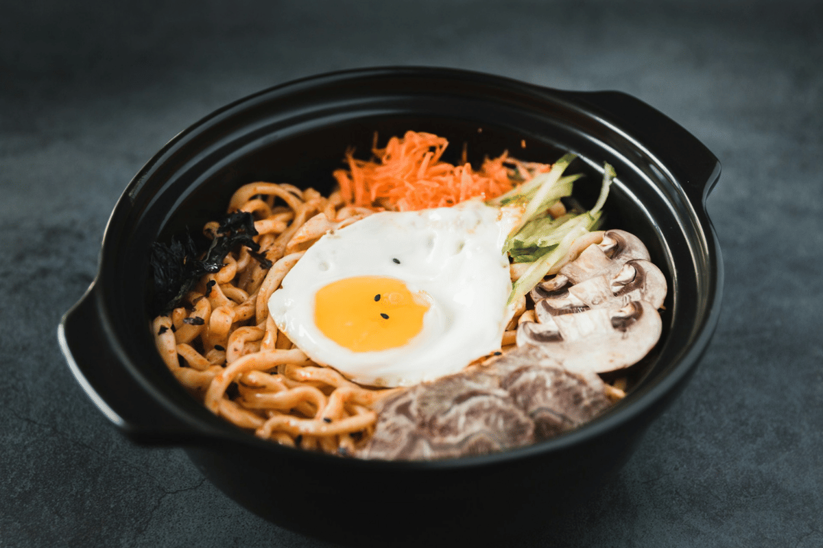 Resep Udon Butter Masala Gochujang dengan Halloumi Crispy