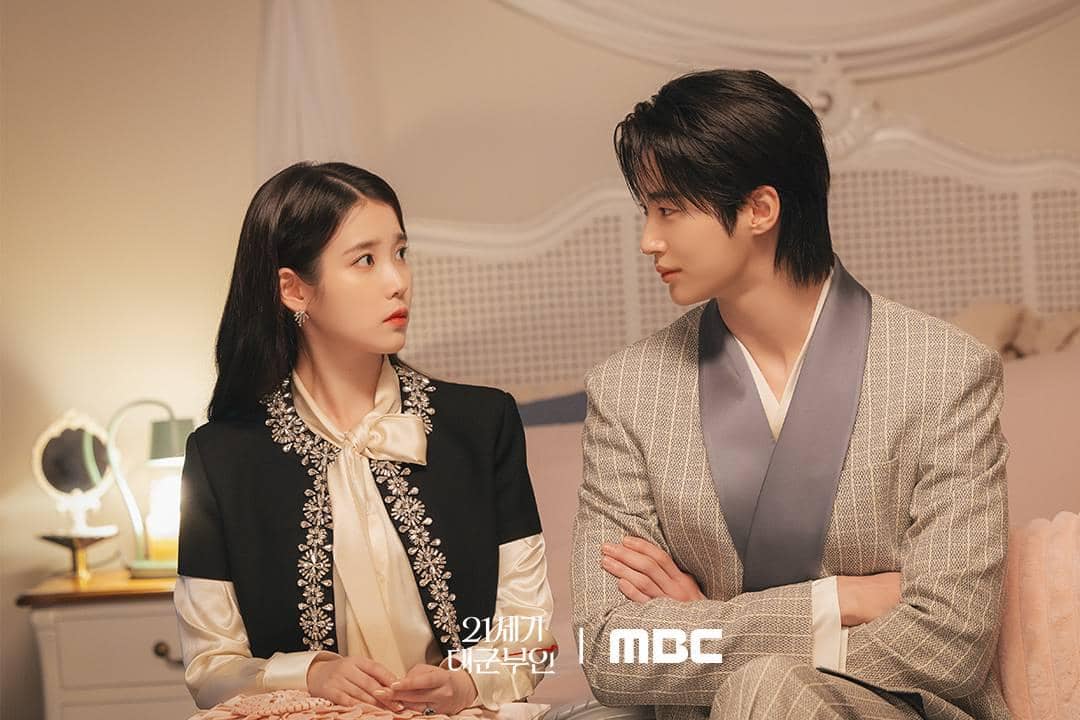 8 Kisah Cinta IU di Drama Korea, Mana yang Paling Ikonik?
