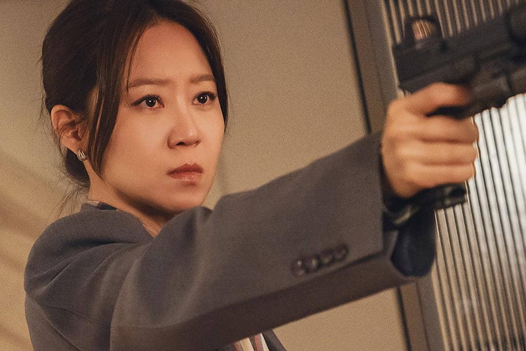 Cuplikan adegan dari drama Korea A Bona Fide Killer produksi MBC yang memperlihatkan suasana cerita dalam serial tersebut.