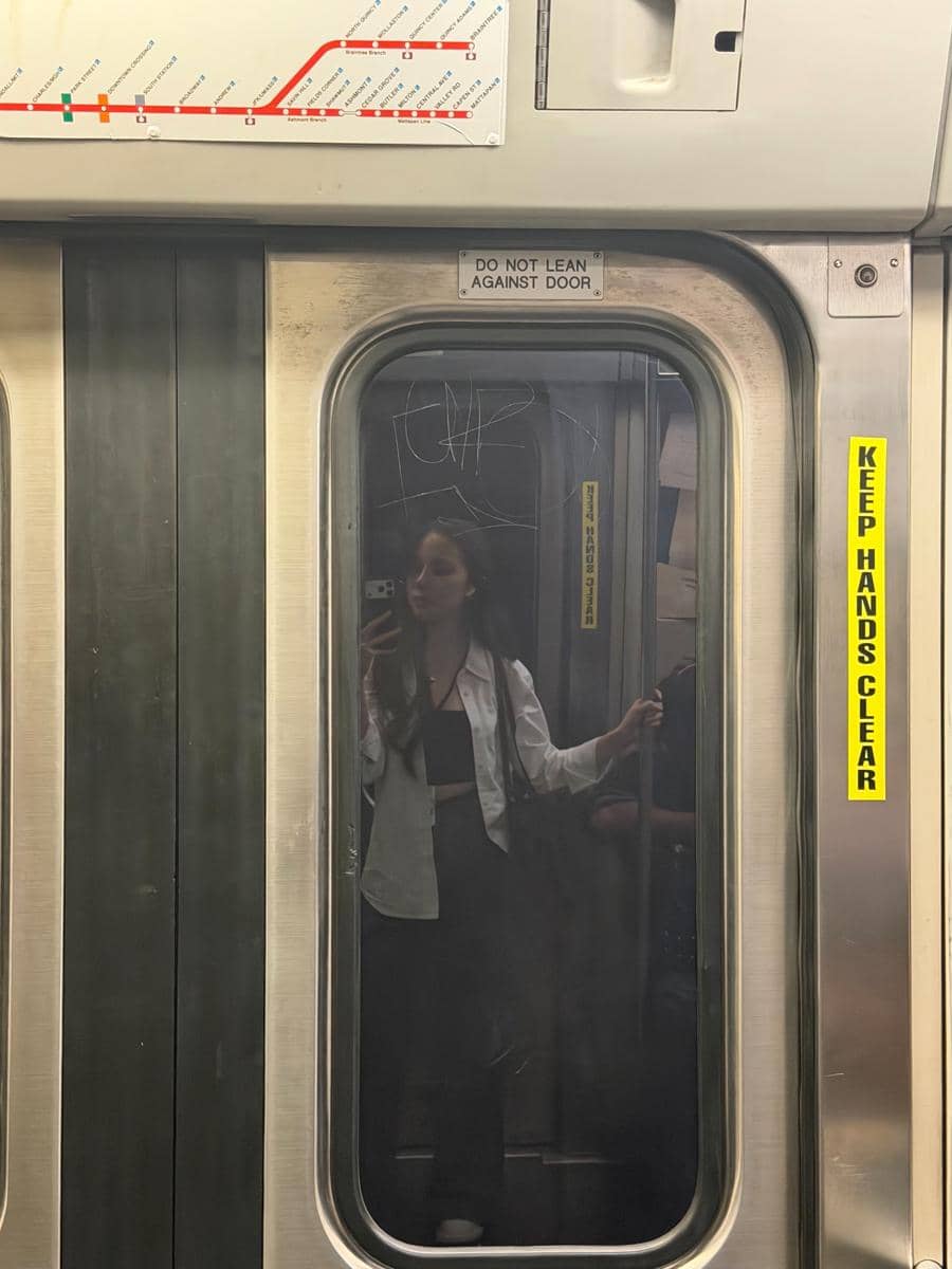 Agatha Chelsea jalan-jalan di sekitar Boston dan Cambridge