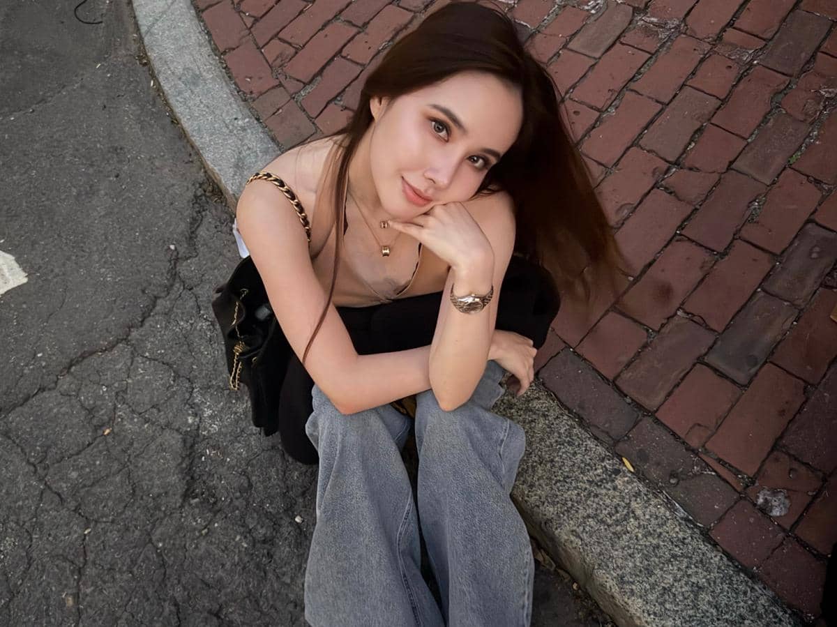 Agatha Chelsea jalan-jalan di sekitar Boston dan Cambridge