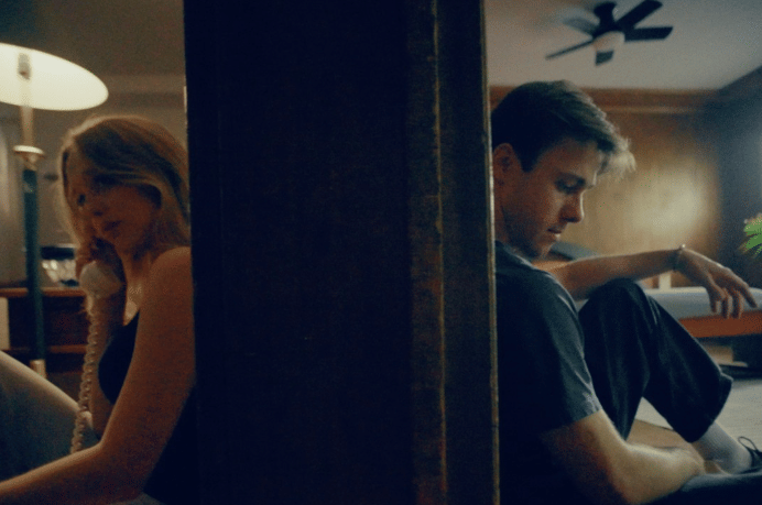 Musik video "What If I Call" - Alex Crichton