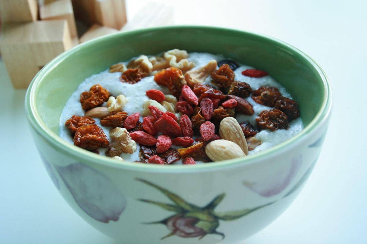ilustrasi sajian oatmeal
