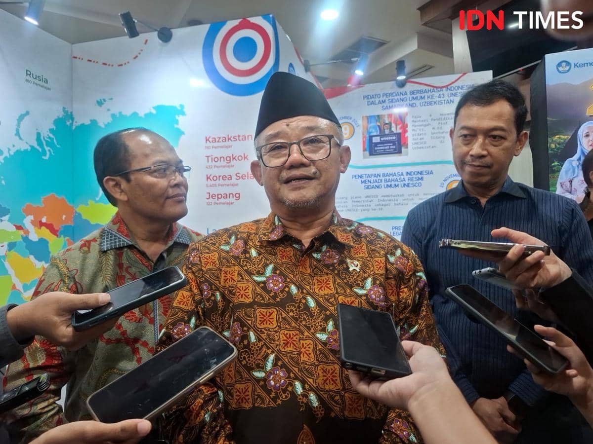 Mendikdasmen: Guru PPPK Paruh Waktu Otomatis Diangkat Penuh Waktu Mulai 2027