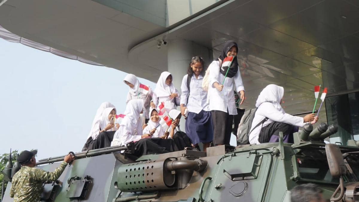Gebyar Merdeka Nusantara: Ruang Warga Kenal Macam Alutsista