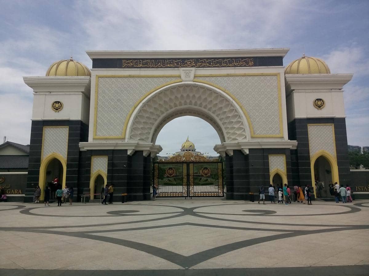 Cara ke National Palace Malaysia dari Kuala Lumpur dengan Mudah