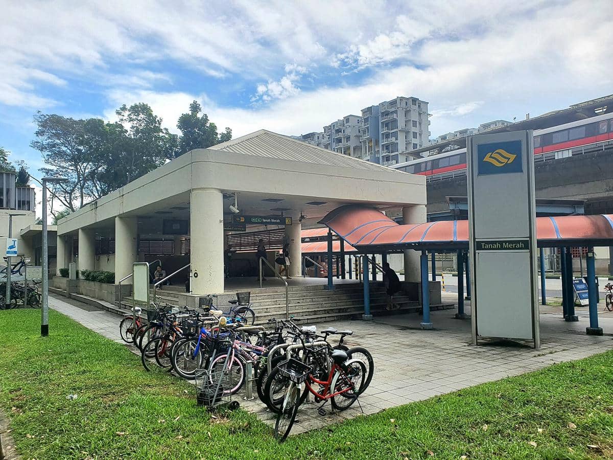 potret Tanah Merah Station