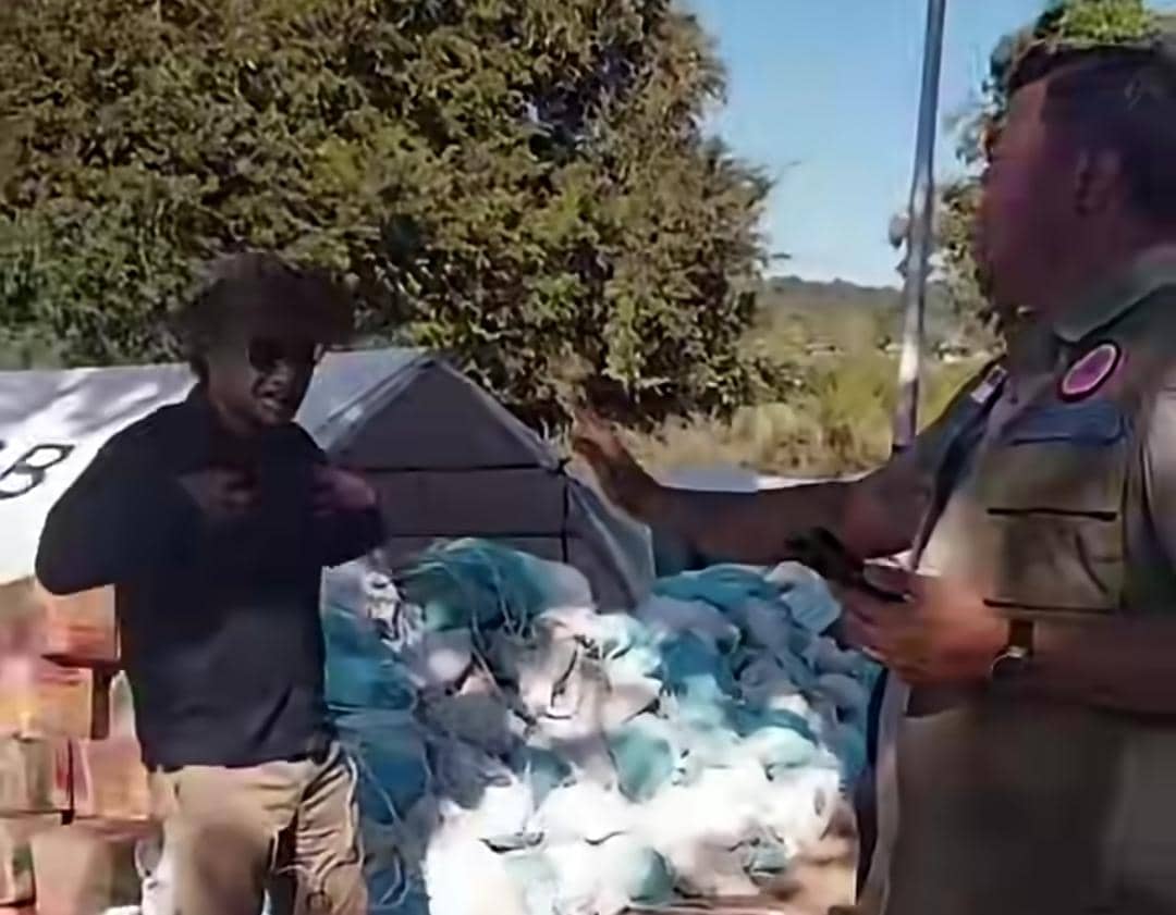 Bantuan Minim Harus Dibagi ke 11 Desa, Camat di NTT Frustrasi dan Protes BNPB