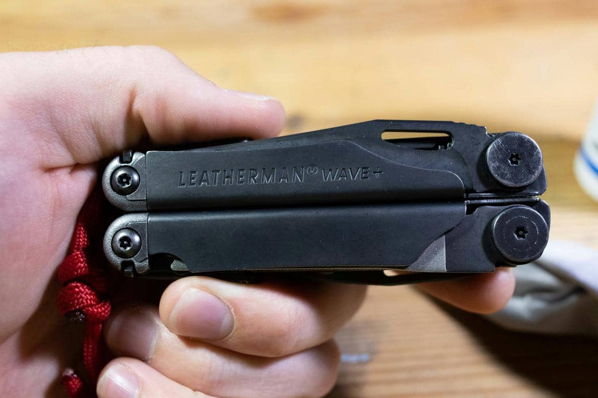 ilustrasi multi-tool