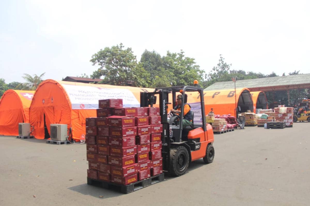 Total Bantuan Gempa NTT Masuk Gudang Pos Logistik Halim Capai 889 Ton