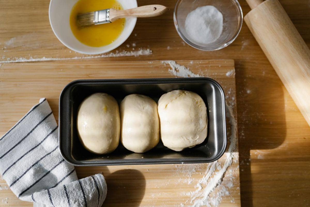 ilustrasi proses pembuatan japanese milk bread