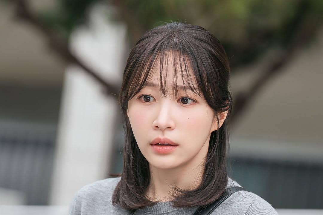 7 Tingkah Gyu Rim Saat Memikirkan Perkataan Mu Jin di Love on the Menu