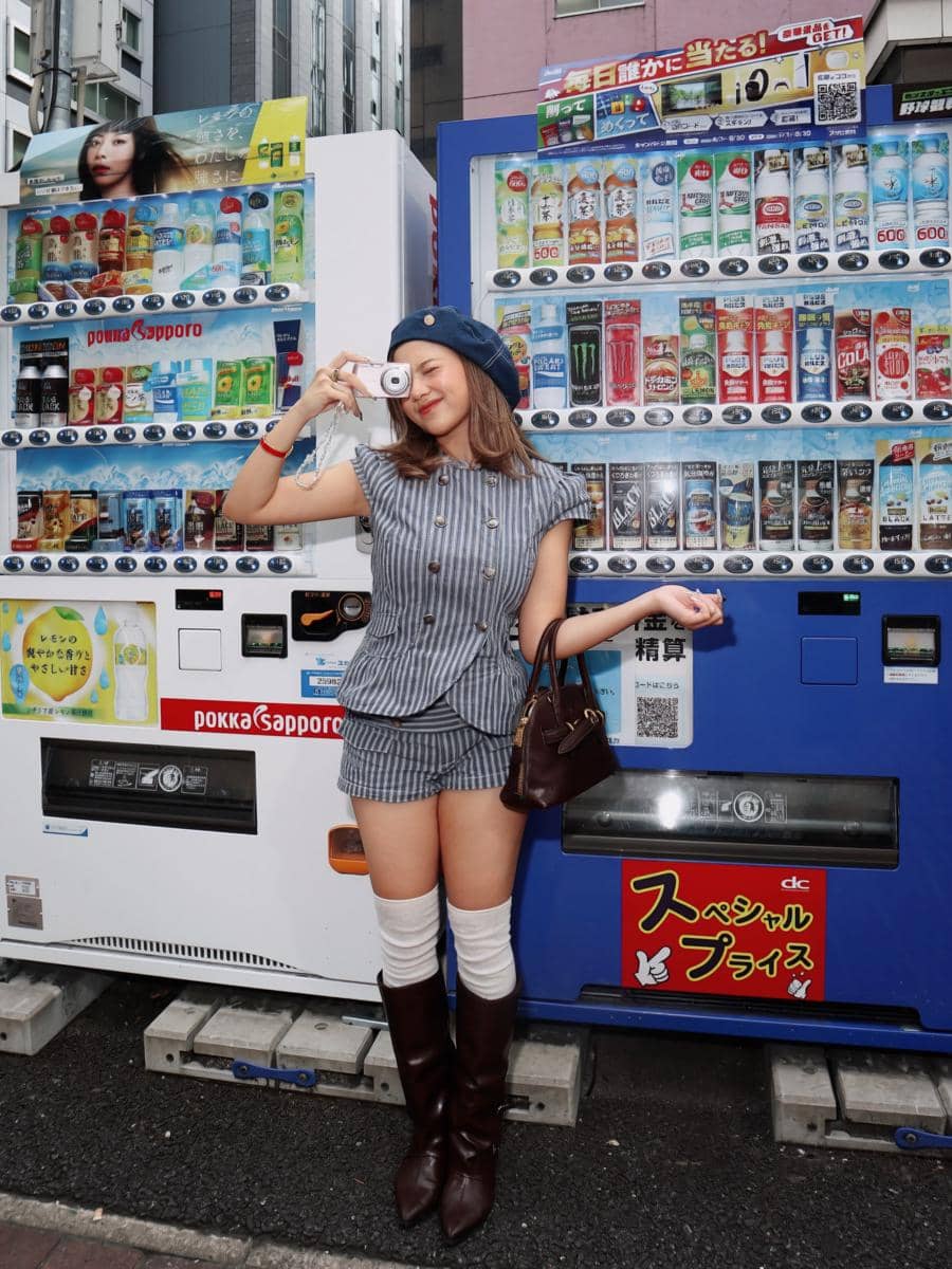 Diva Azzura jalan-jalan di Ginza