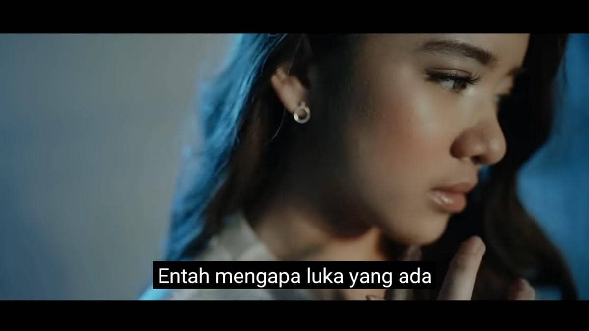 cuplikan video klip "365"