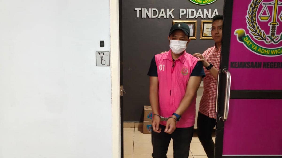 Tim Tangkap Buronan (Tabur) Kejaksaan Tinggi Sulawesi Selatan bersama Tim Adhyaksa Monitoring Center (AMC) Kejaksaan Agung RI dan penyidik K
